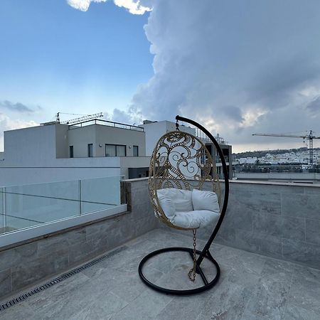 Balcony Hotel Saint Julian's Exterior photo